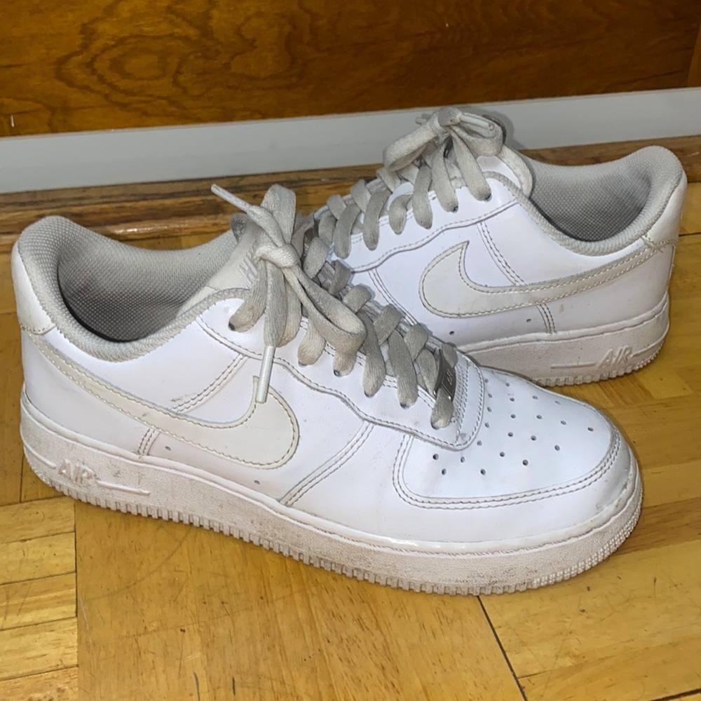 Nike Air Force 1’s (white)